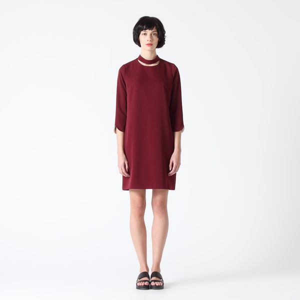 Cut-Out Collar Dress with Colour Contrast Sleeve Facing